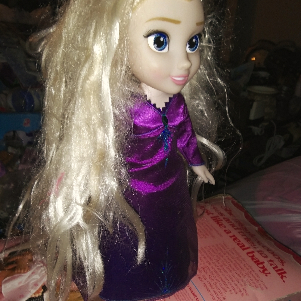 Light up, Singing Elsa